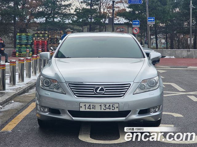 Лексус LS460 2011 — миниатюра 16