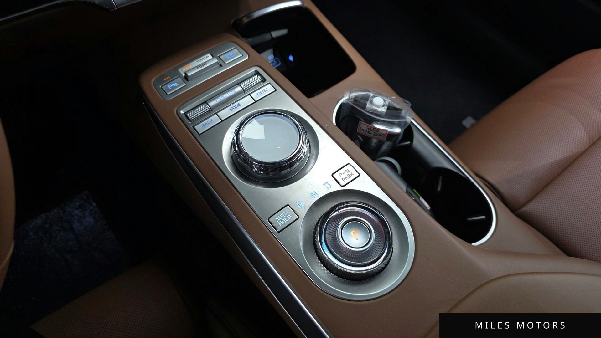 Genesis GV70 2023 — миниатюра 9