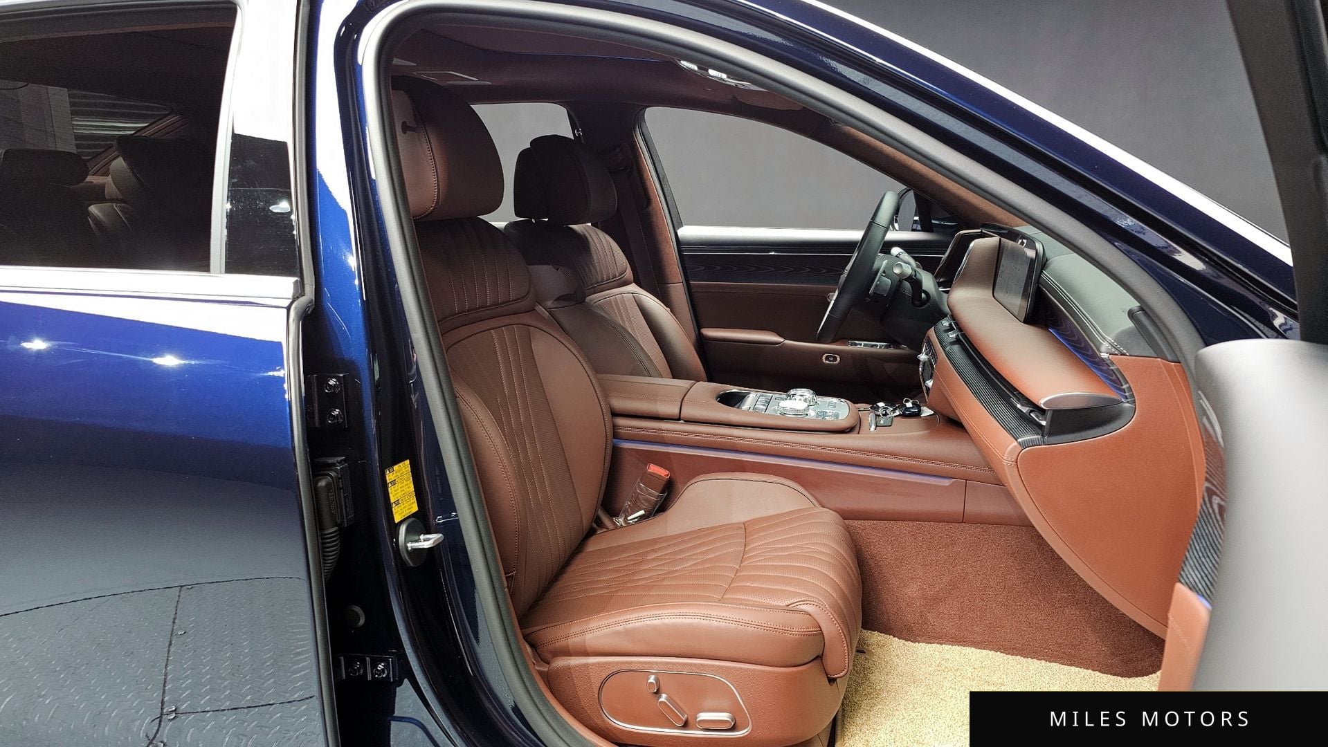 Genesis G90 (RS4) 2025 — миниатюра 10