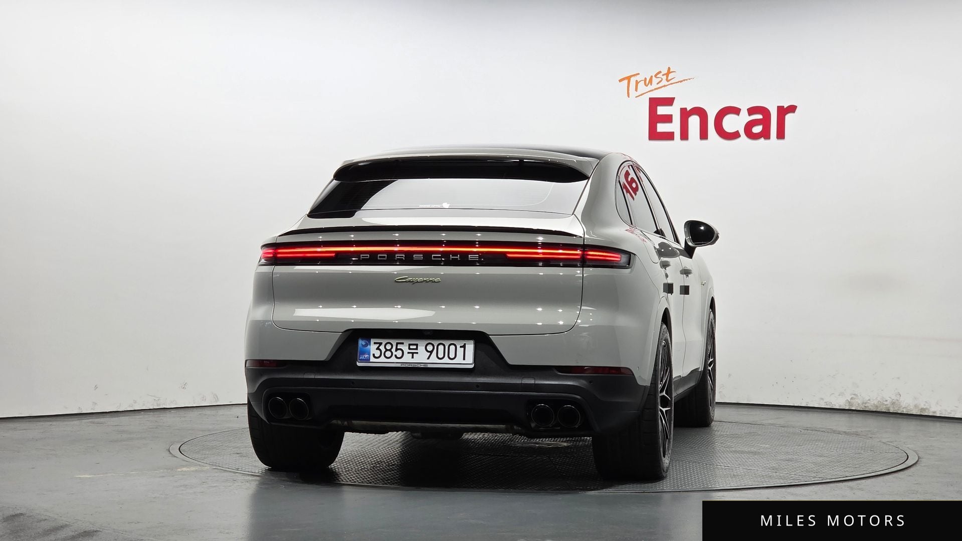 Porsche Cayenne 2025 — миниатюра 4