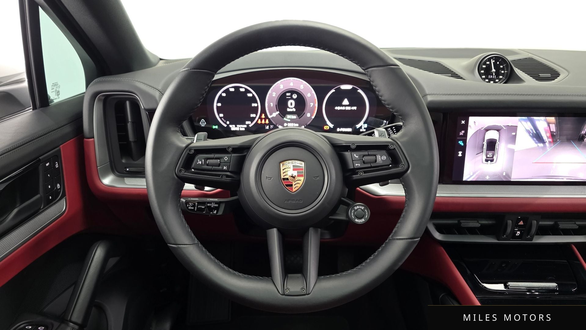 Porsche Cayenne 2025 — миниатюра 13