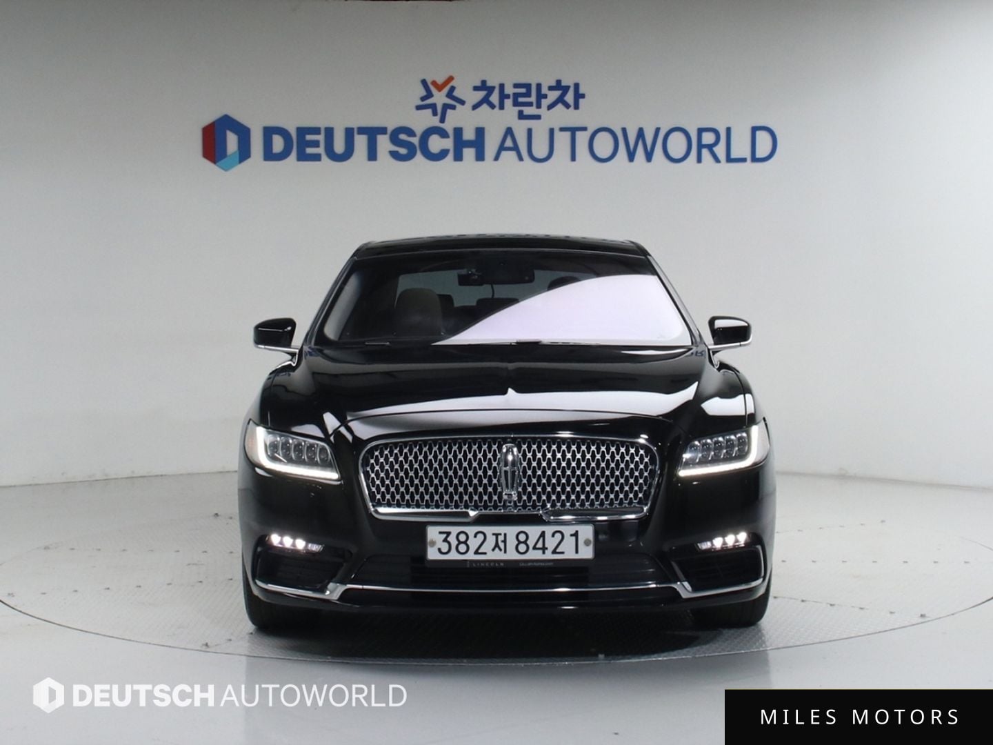 Lincoln Continental 2019 — миниатюра 3