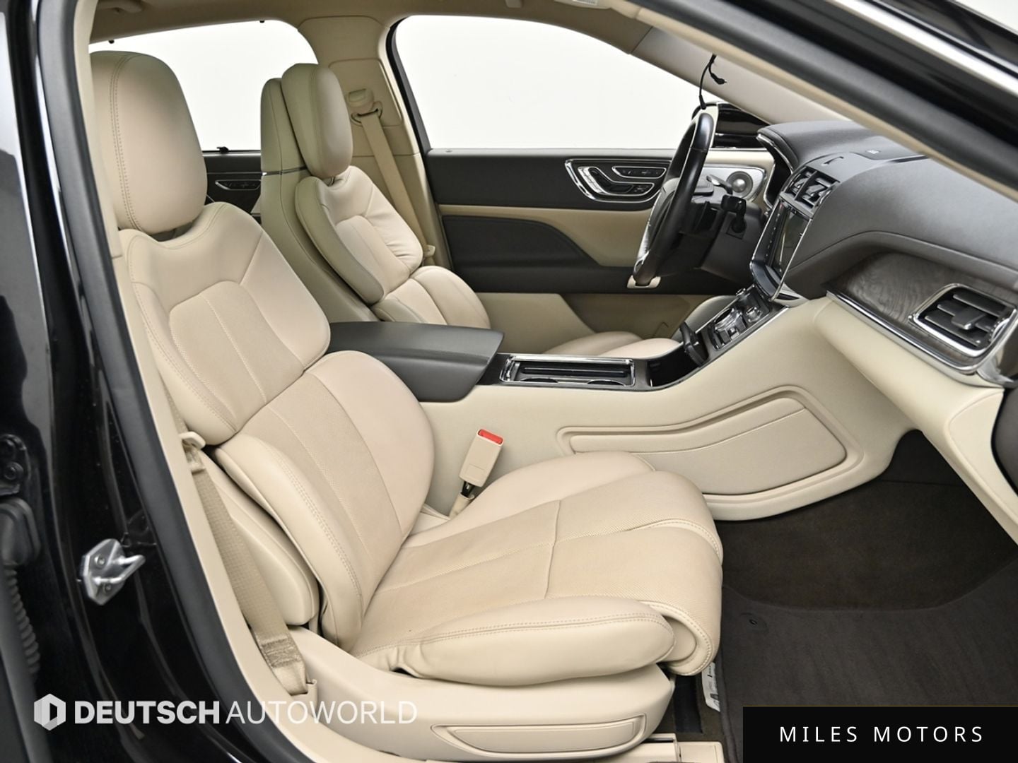 Lincoln Continental 2019 — миниатюра 10