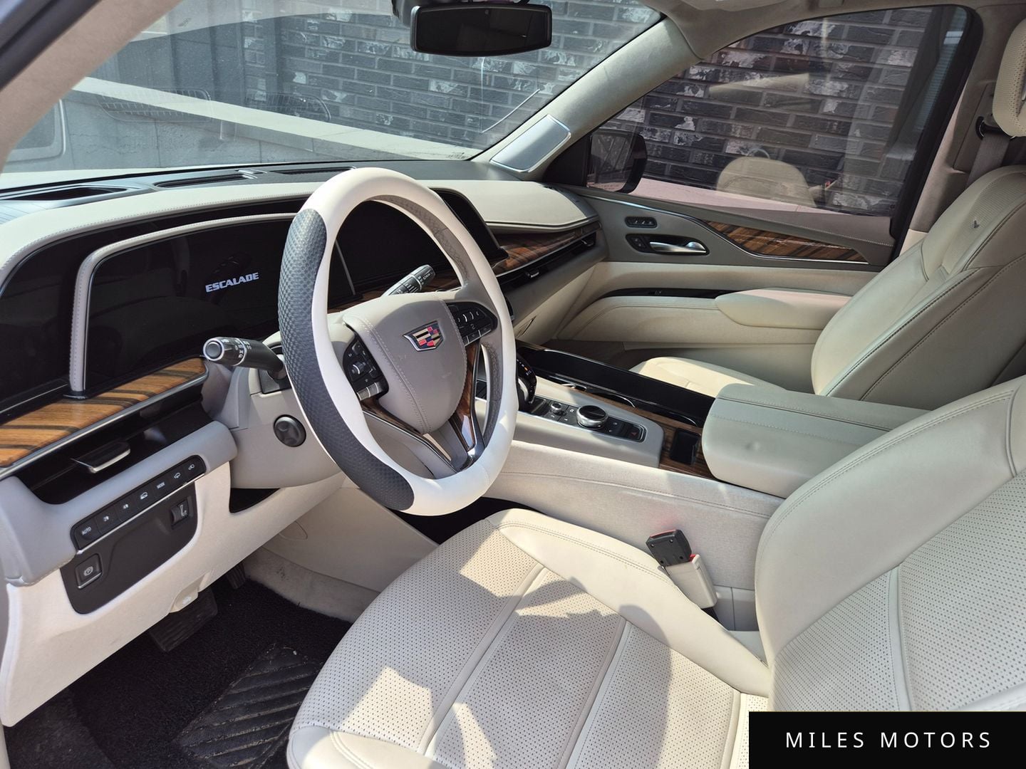 Cadillac Escalade 2021 — миниатюра 7