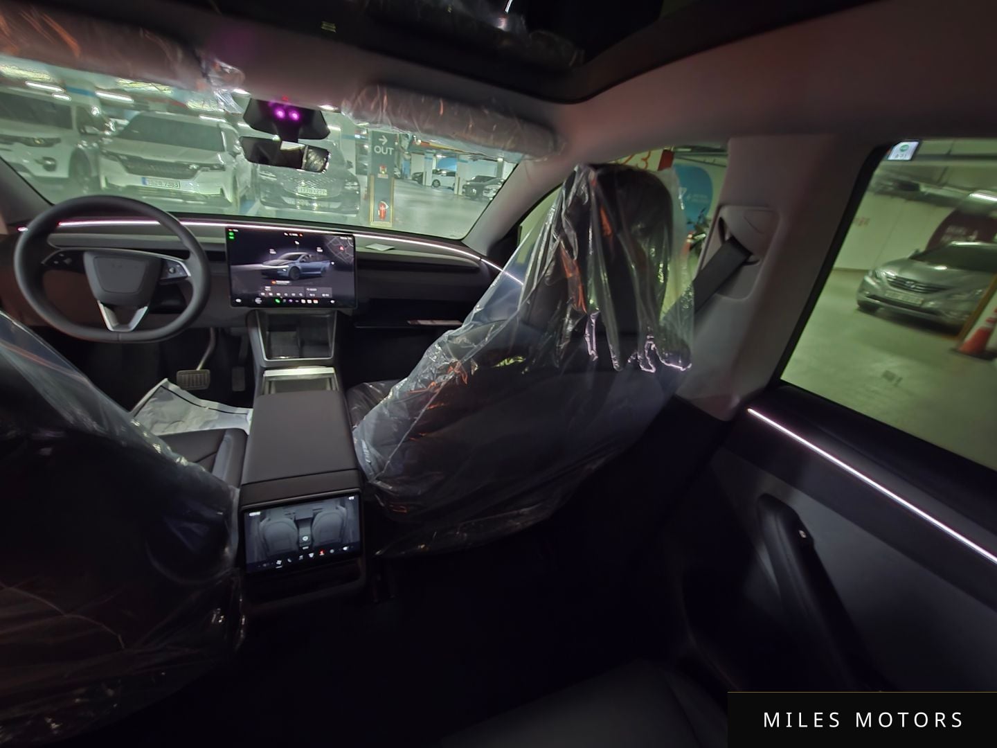 Tesla Model Y 2025 — миниатюра 4