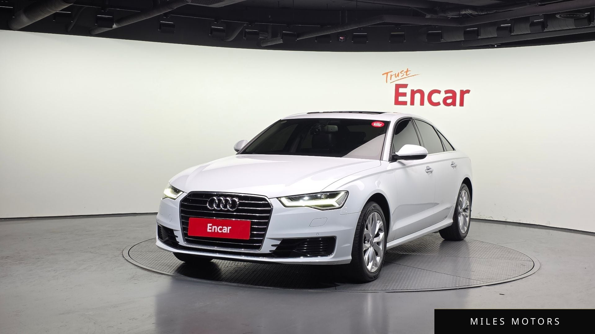 Audi A6 2016 — фото 1 из 12
