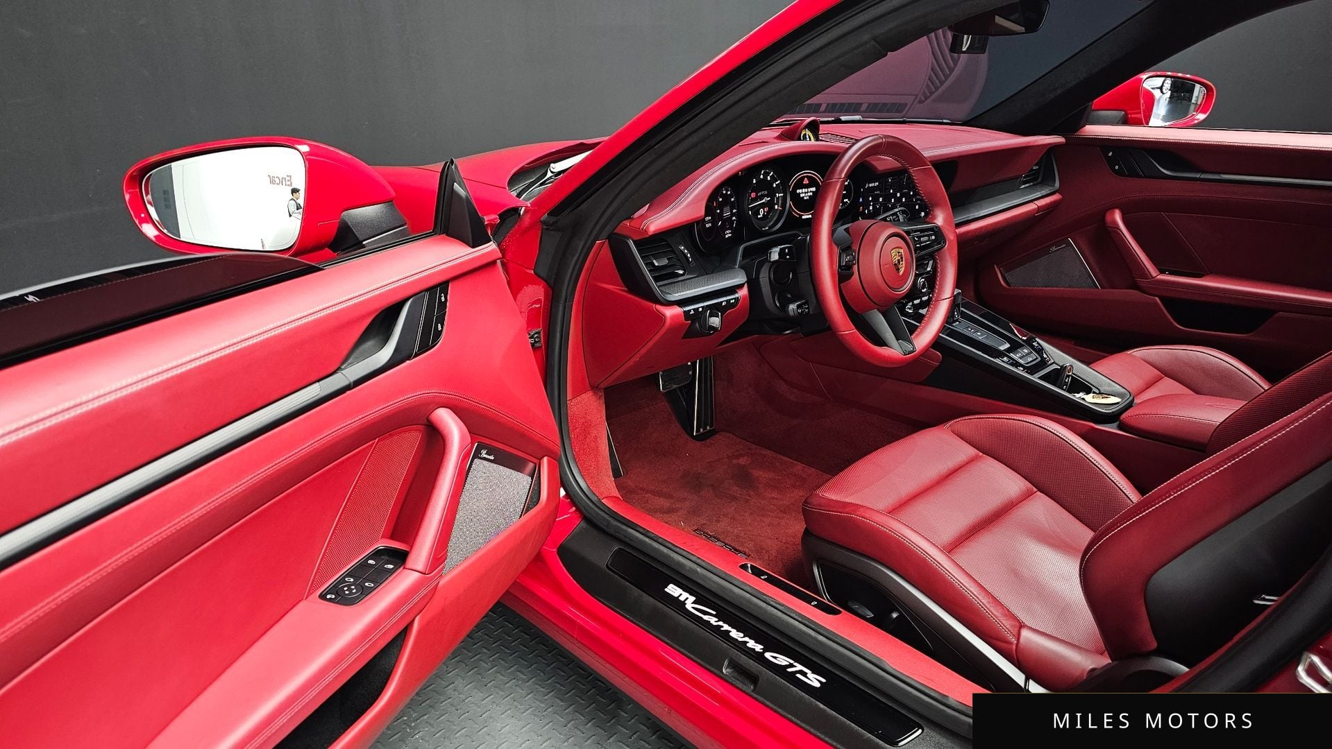 Porsche 911 (992) 2022 — миниатюра 11