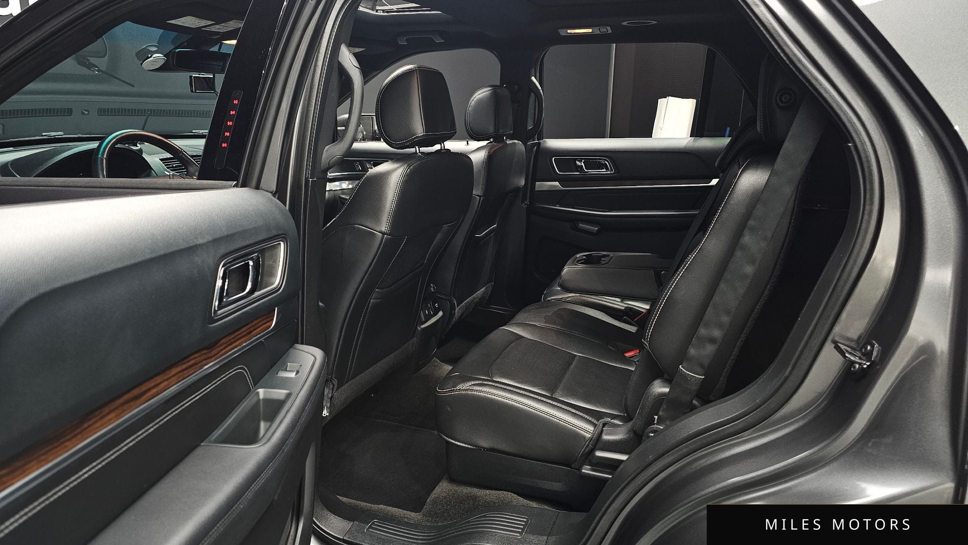 Ford Explorer 2016 — миниатюра 12