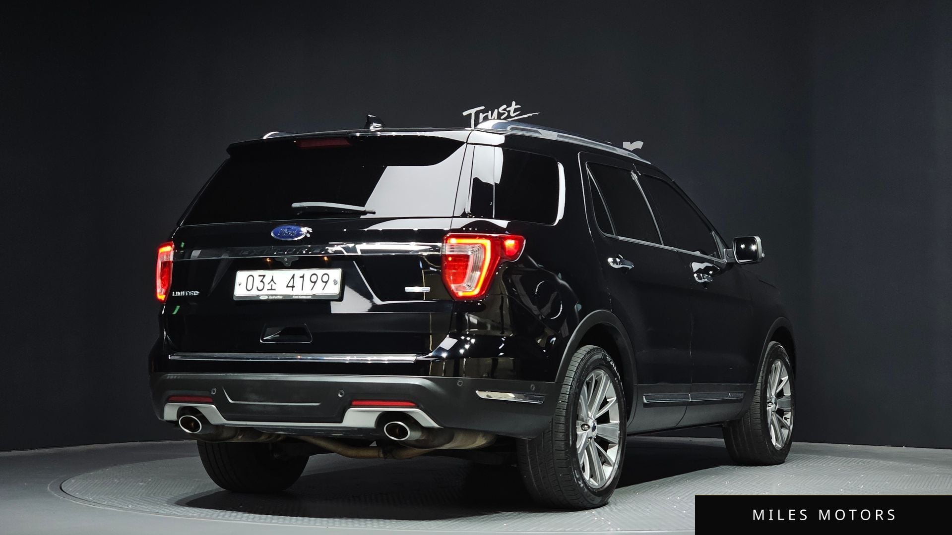 Ford Explorer 2018 — миниатюра 2