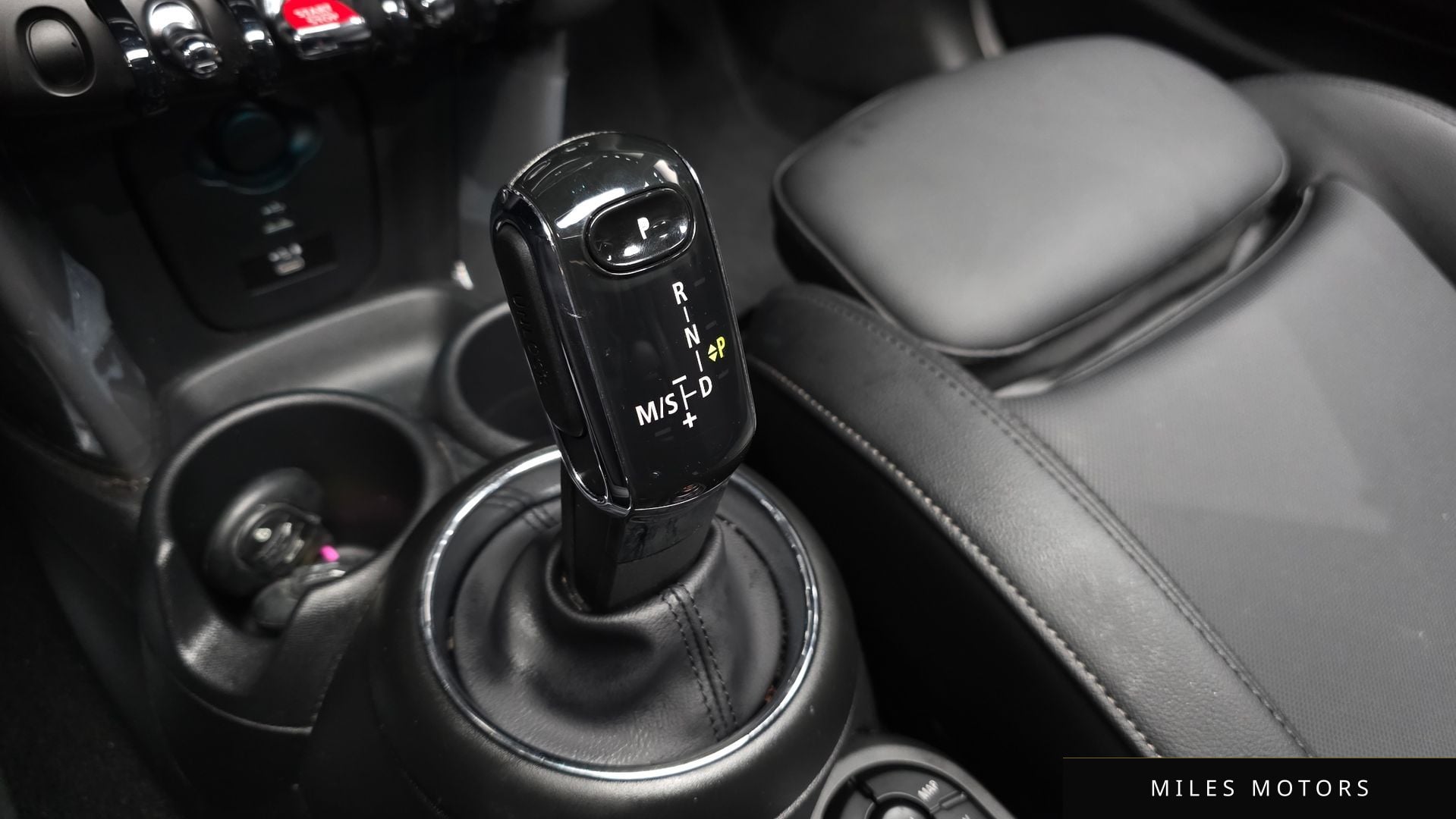 MINI Cooper 2021 — миниатюра 9