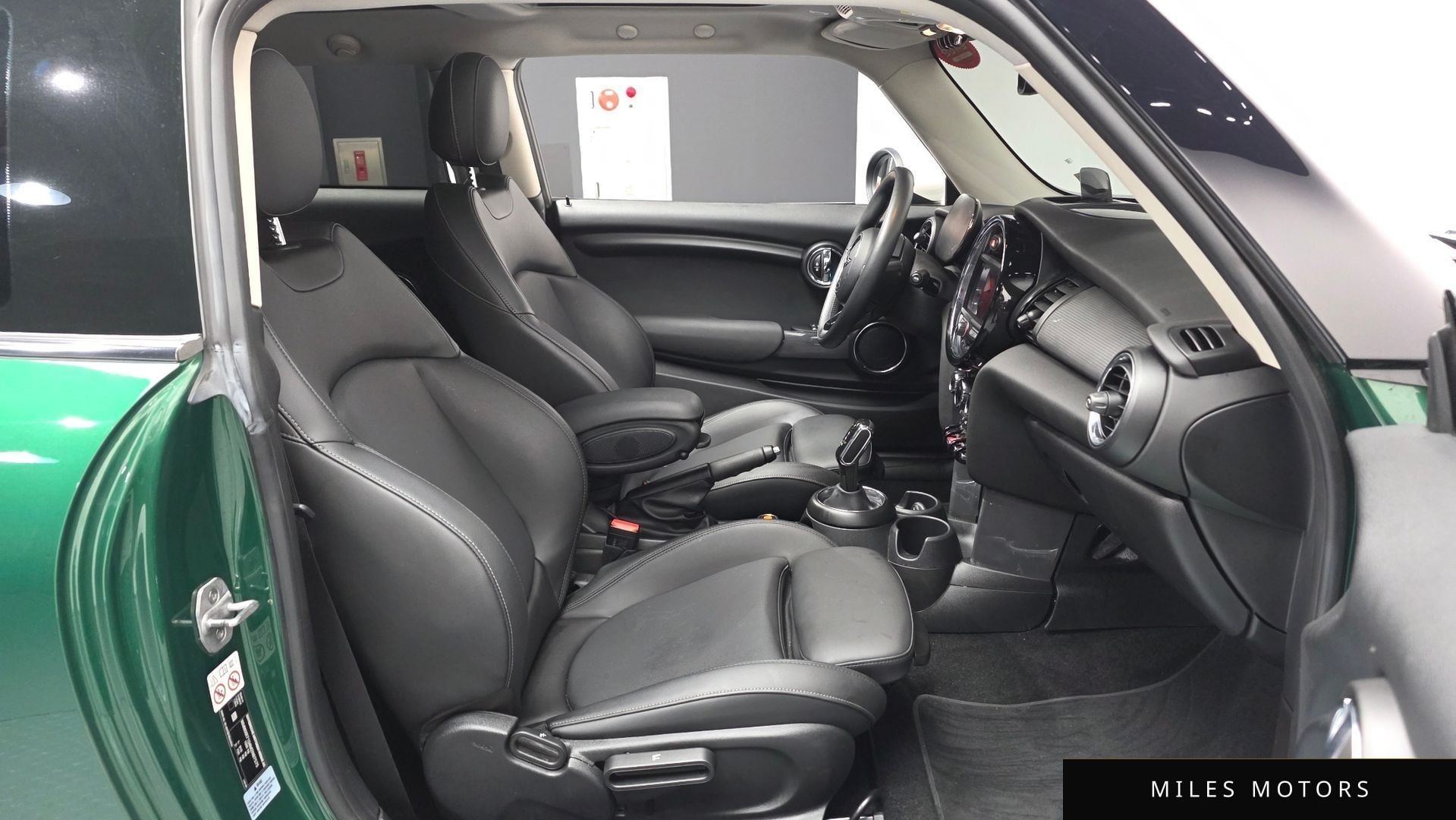 MINI Cooper 2021 — миниатюра 11