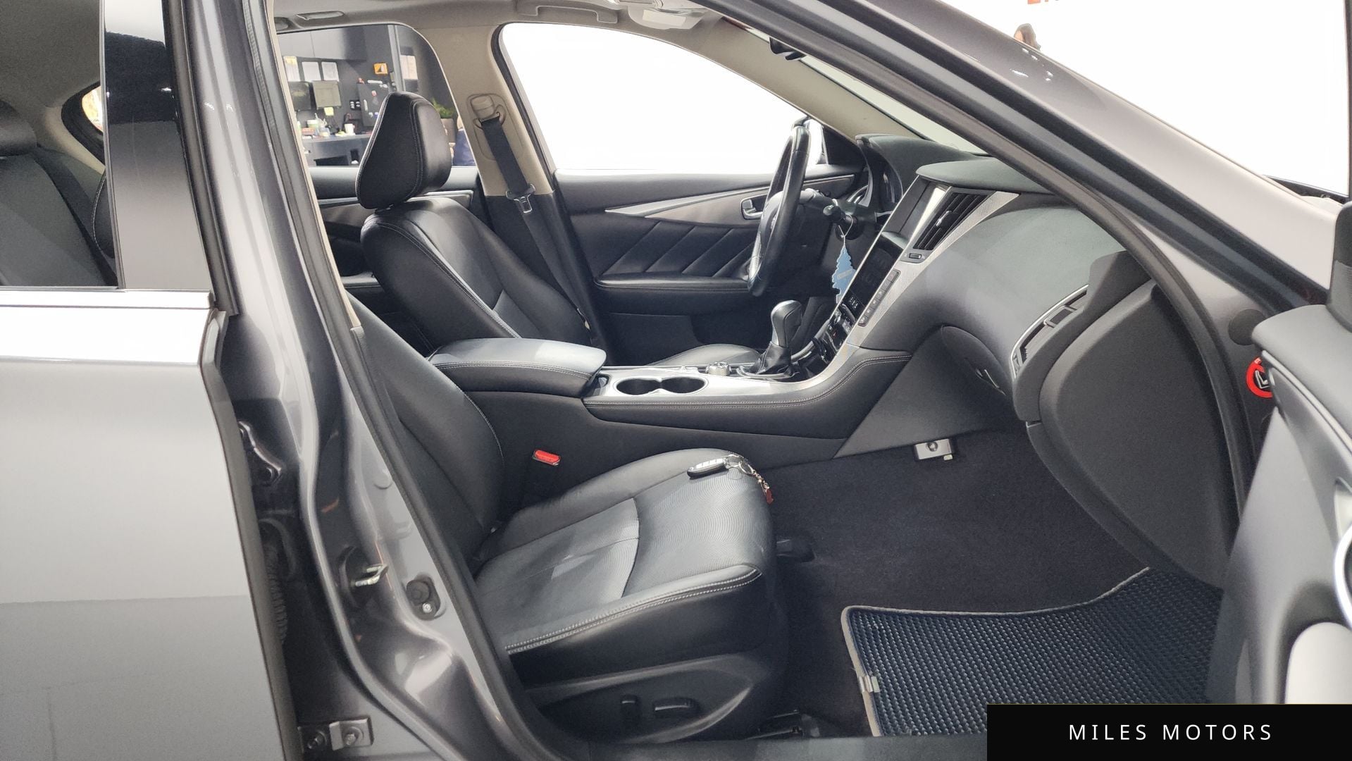 Infiniti Q50 2016 — миниатюра 11