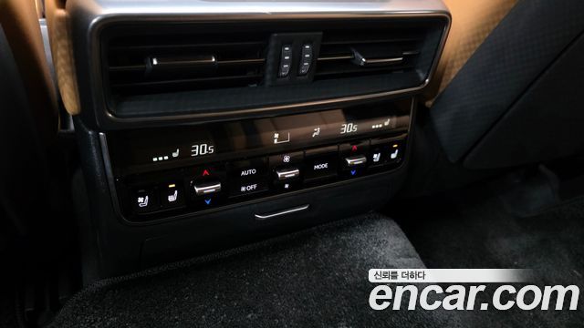 Лексус LX 2025 — миниатюра 17