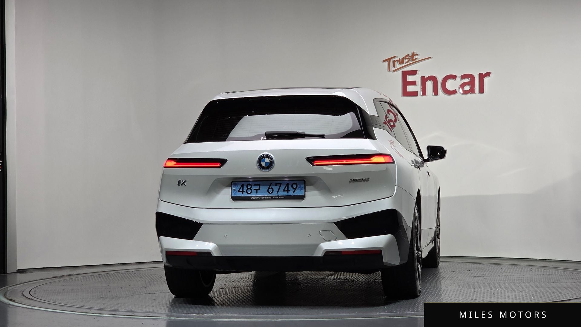 BMW iX 2022 — миниатюра 4