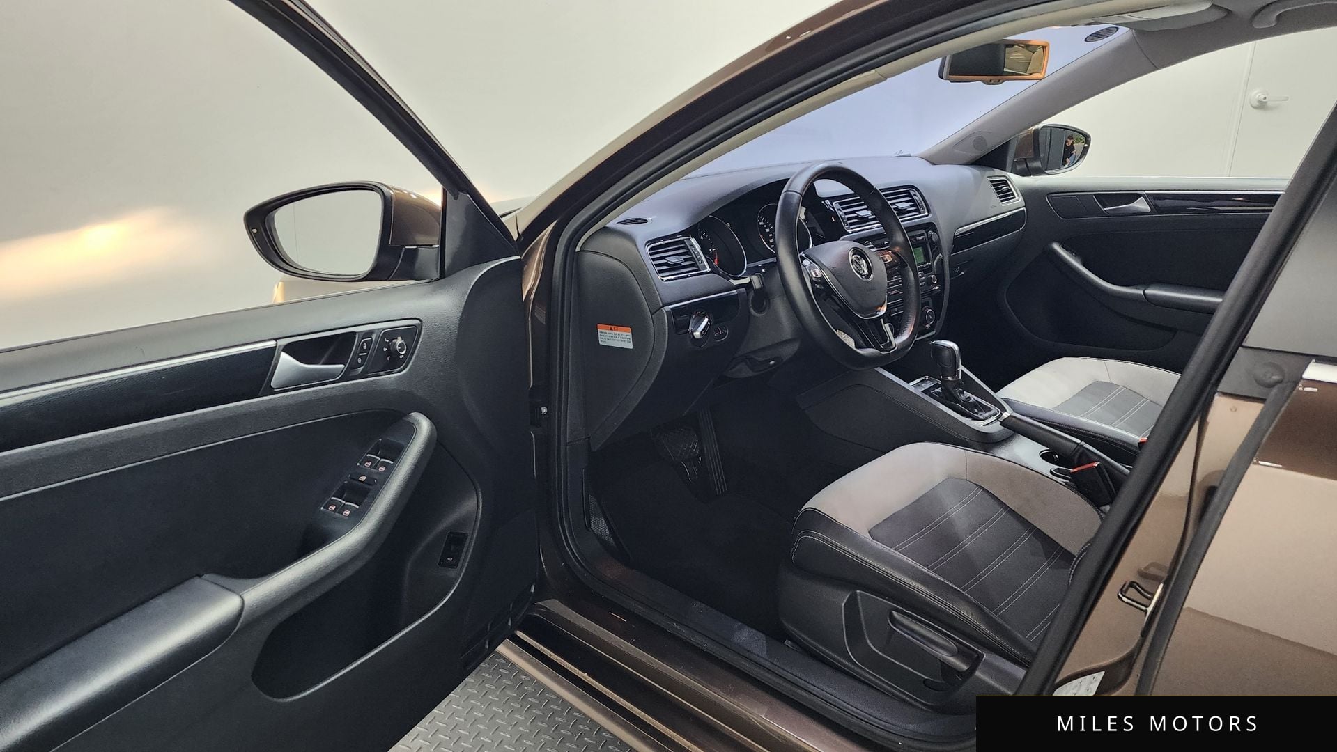 Volkswagen Jetta 2015 — миниатюра 10