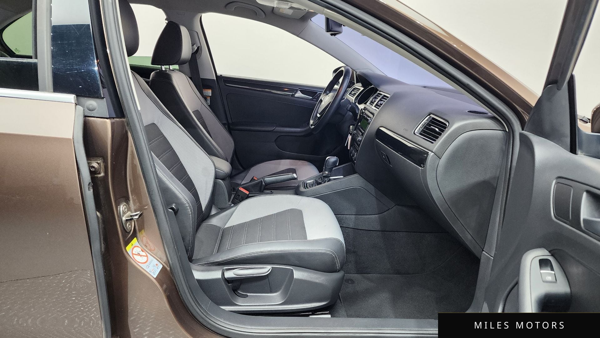 Volkswagen Jetta 2015 — миниатюра 11