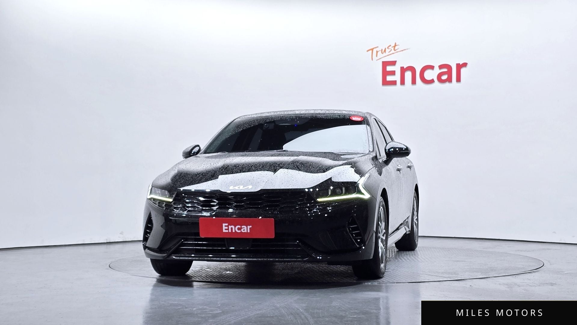 Kia K5 하이브리드 2023 — миниатюра 3