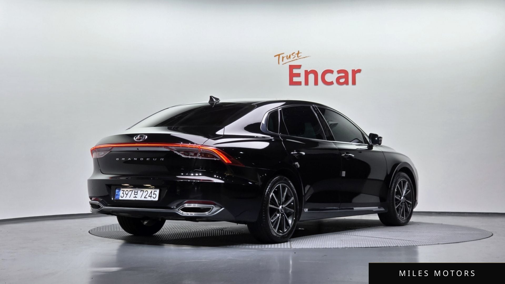 Hyundai Grandeur 2022 — миниатюра 2