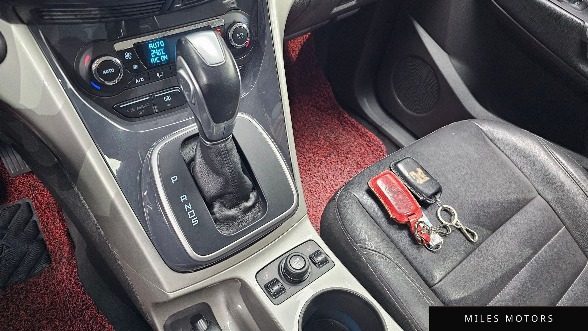 Ford Escape 2013 — миниатюра 9