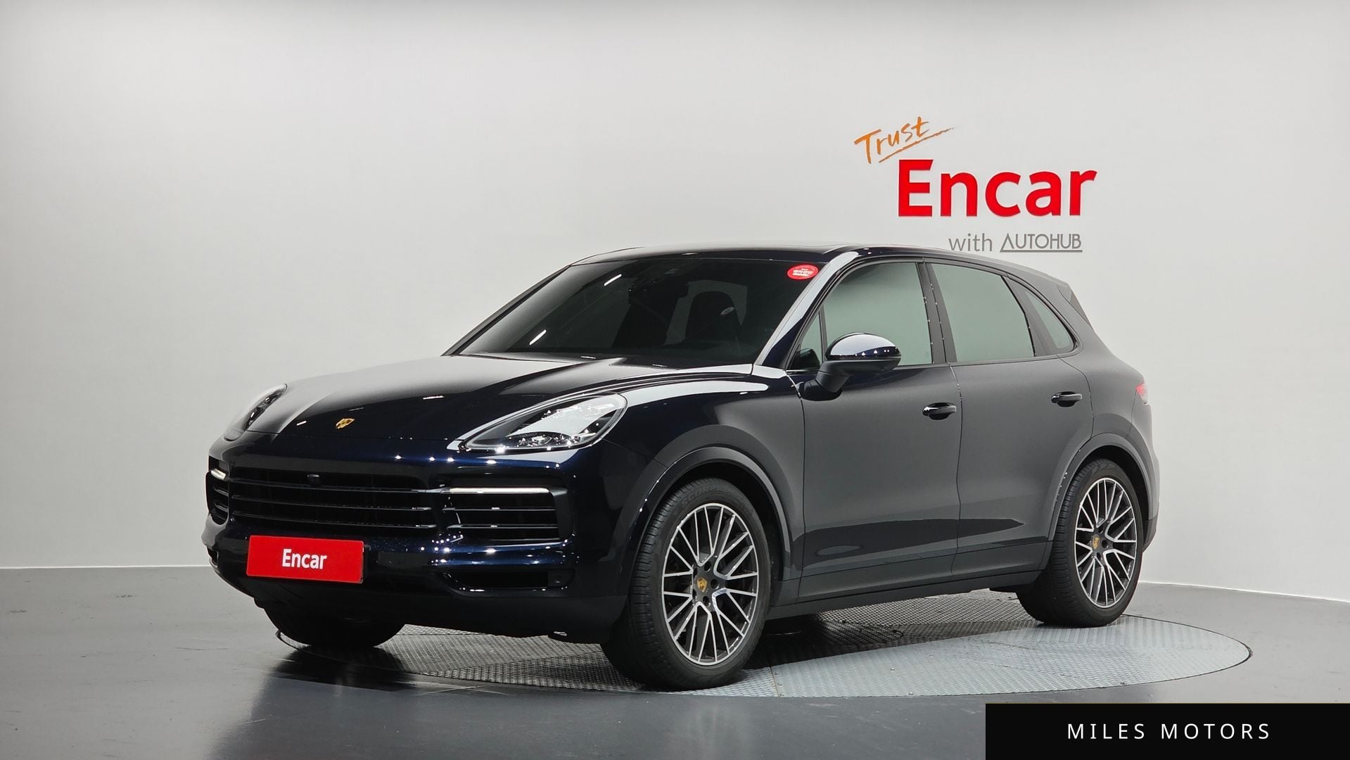 Porsche Cayenne 2021 — фото 1 из 12