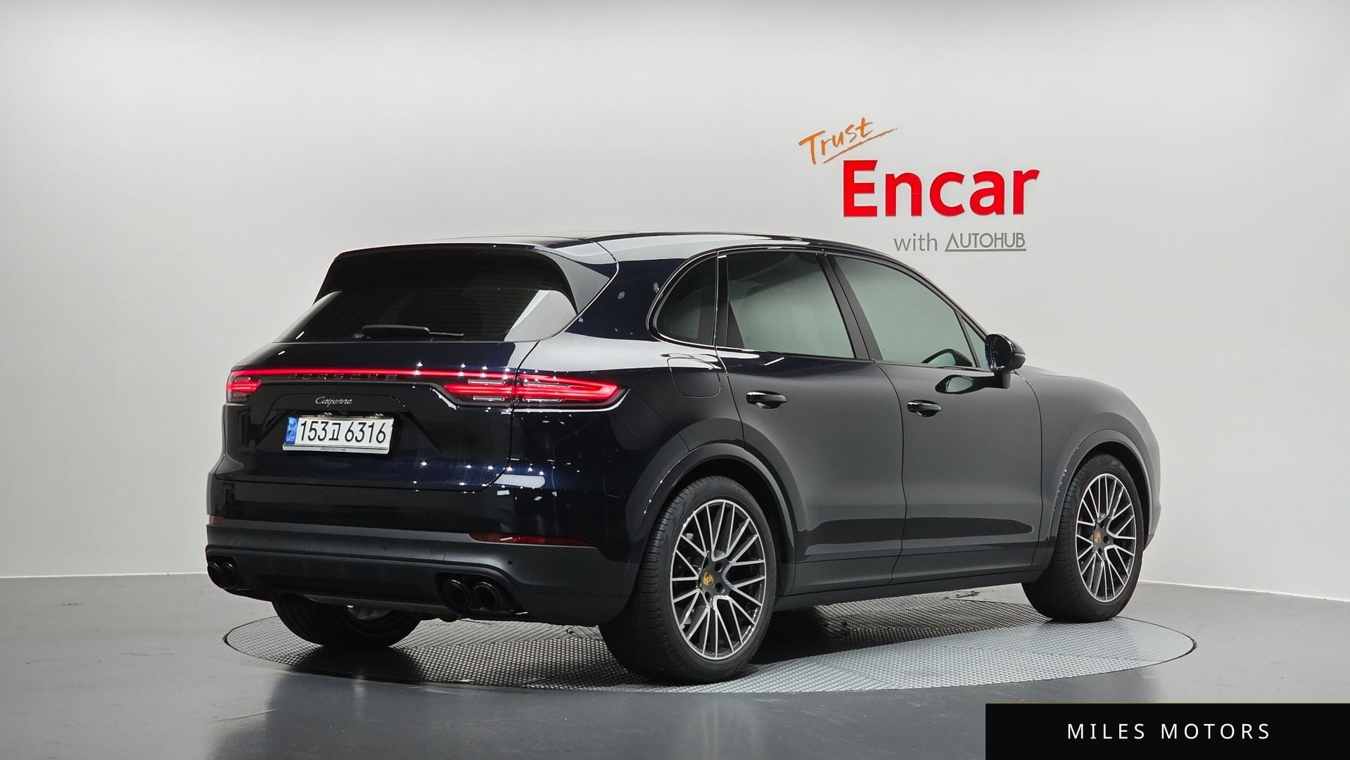 Porsche Cayenne 2021 — миниатюра 2