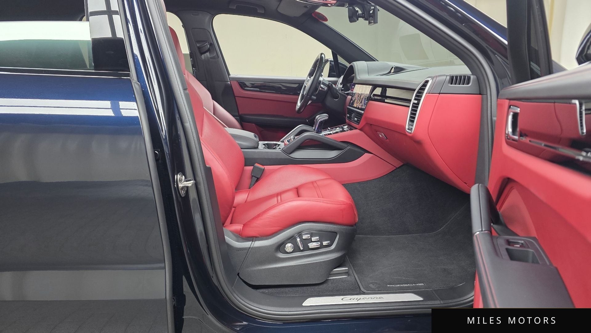 Porsche Cayenne 2021 — миниатюра 11
