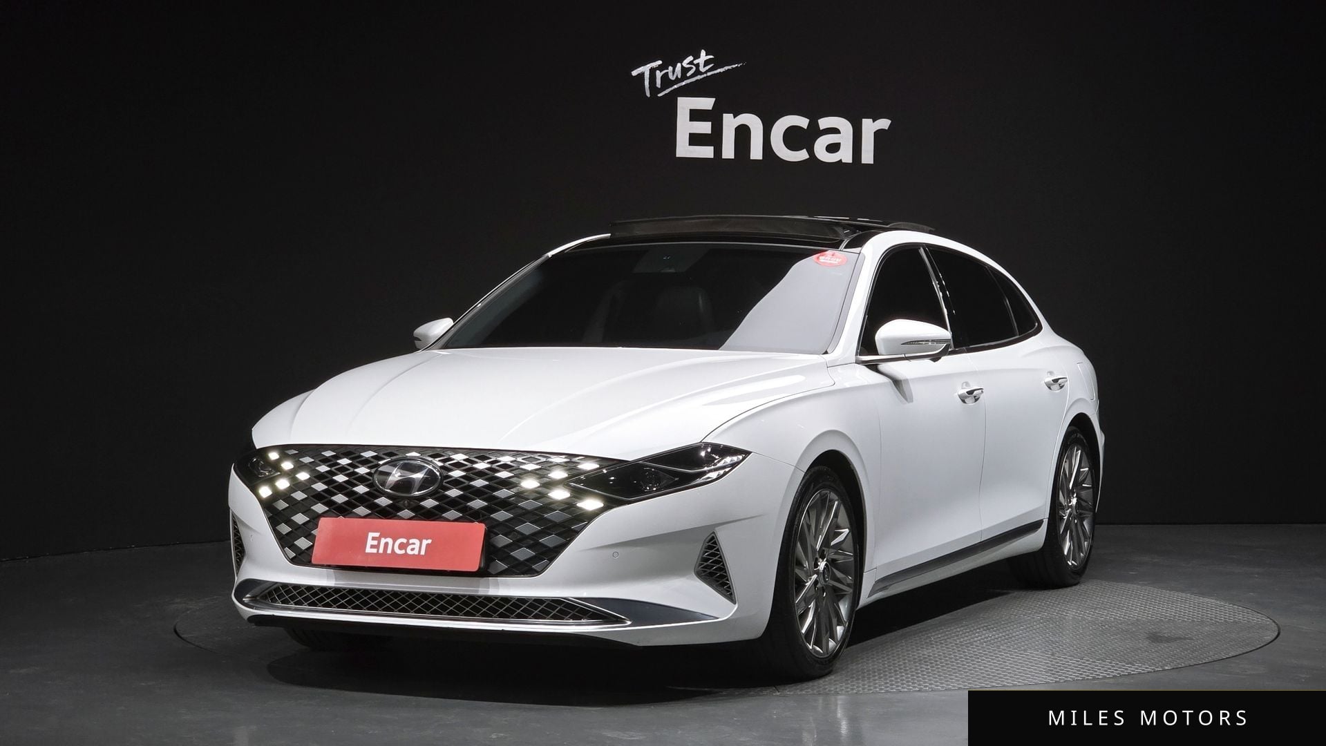Hyundai Grandeur 2020 — фото 1 из 12