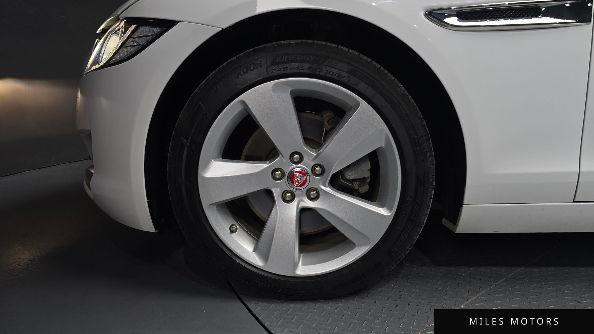 Jaguar XF (X260) 2018 — миниатюра 5