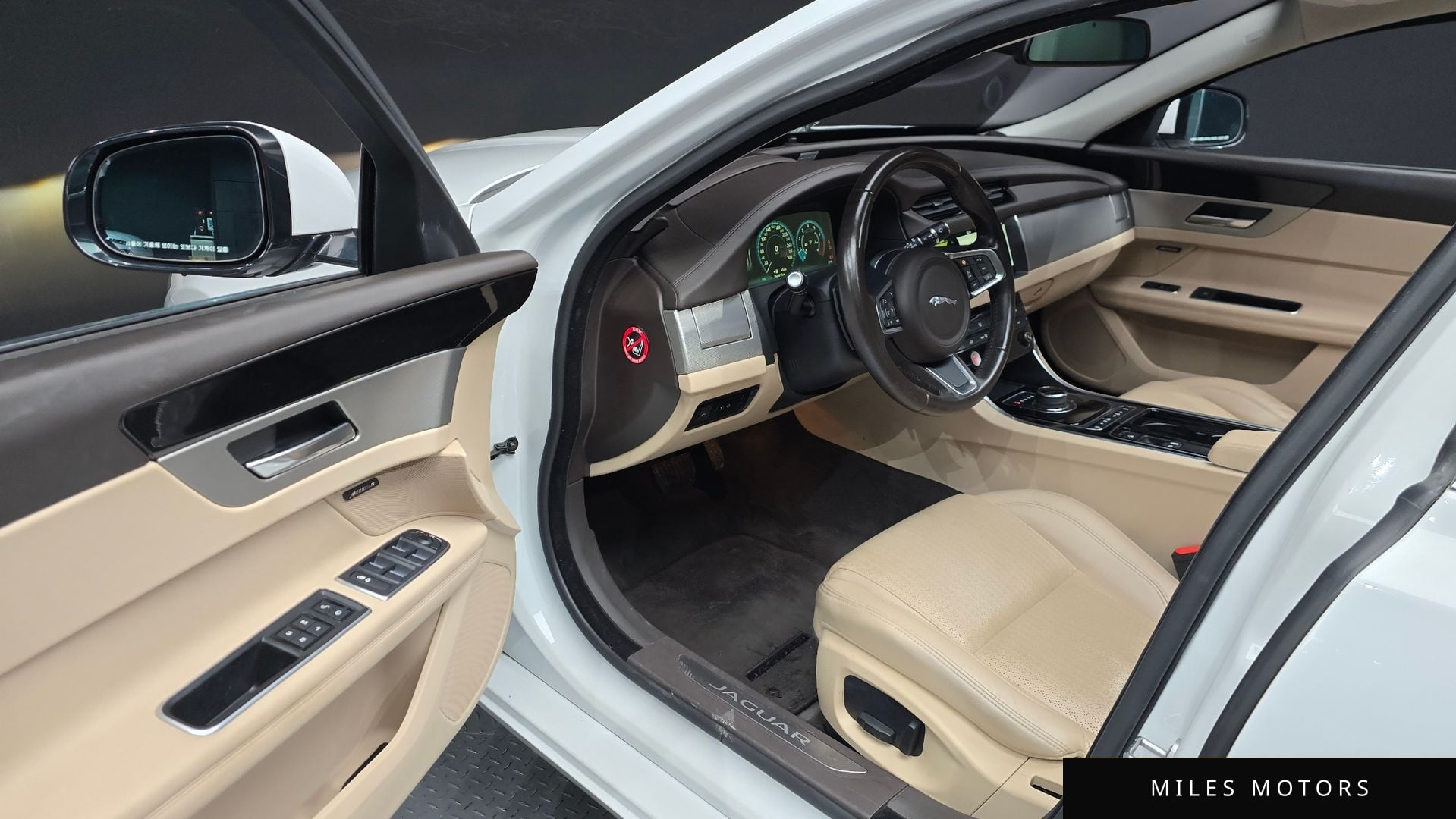 Jaguar XF (X260) 2018 — миниатюра 11