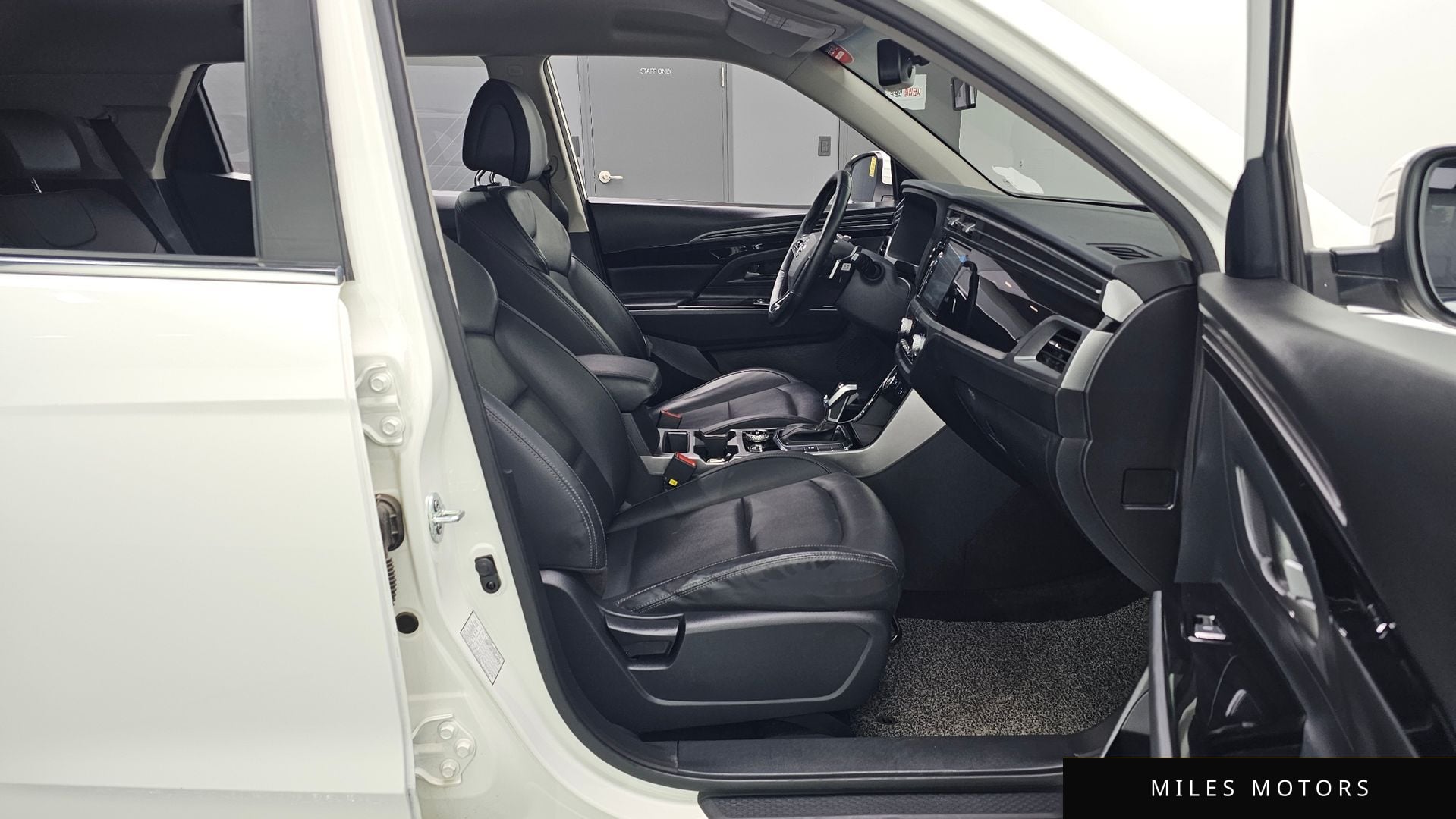 KG Mobility Beautiful Korando 2021 — миниатюра 11
