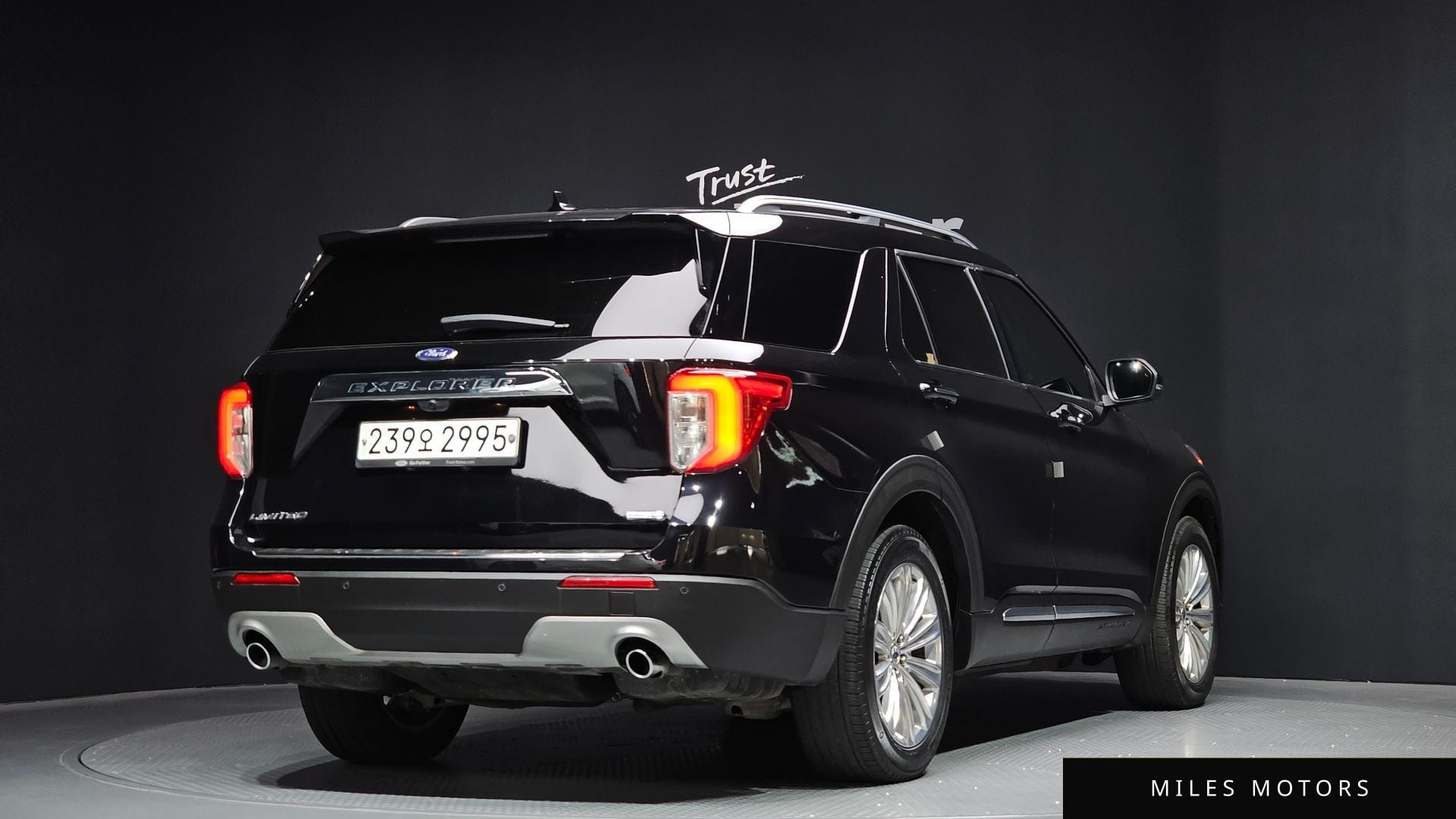 Ford Explorer 2020 — миниатюра 2