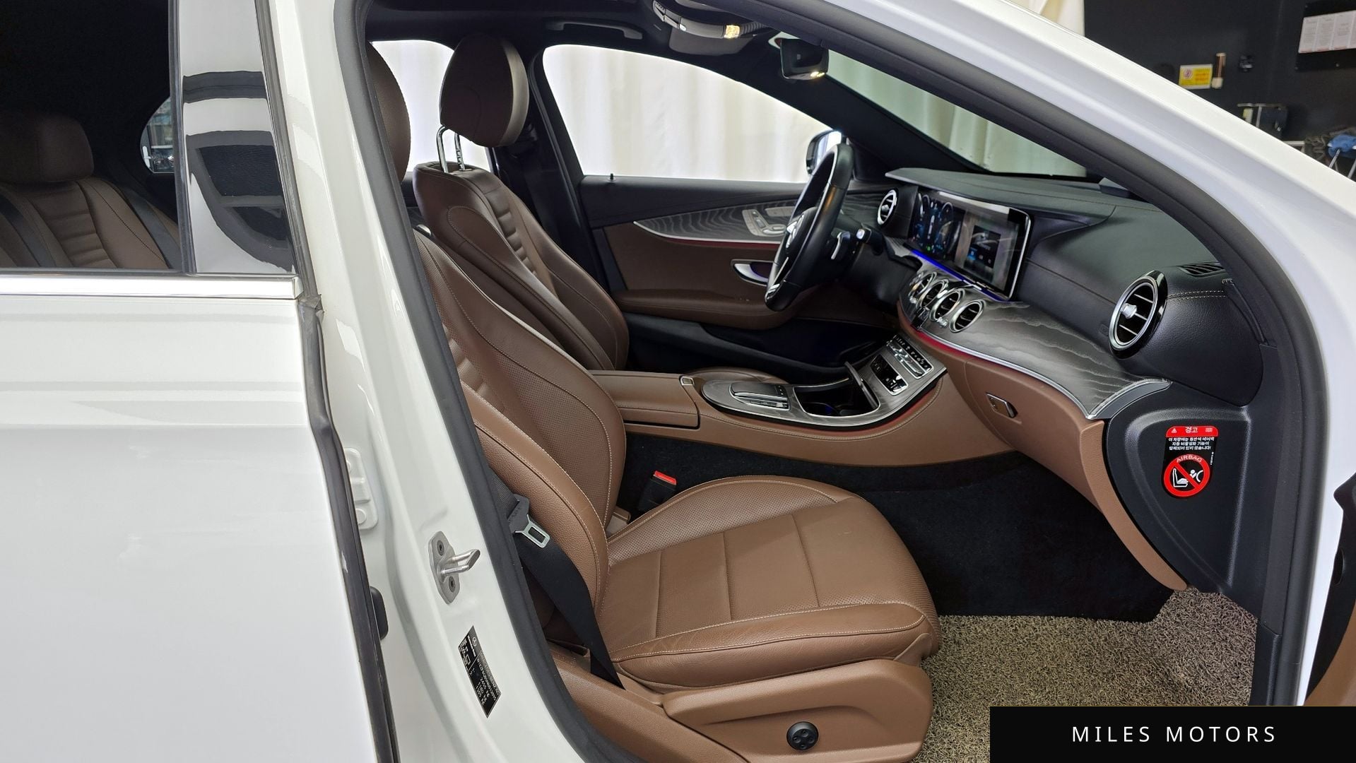 Mercedes-Benz E-클래스 W213 2022 — миниатюра 11
