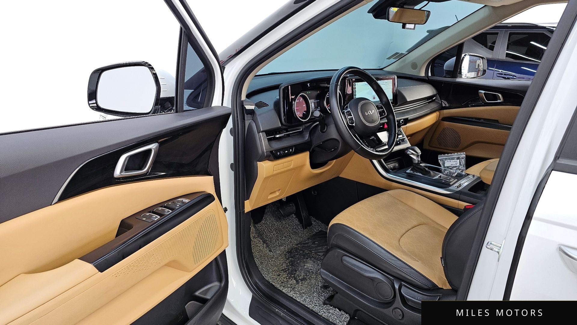 Kia Carnival 2023 — миниатюра 10