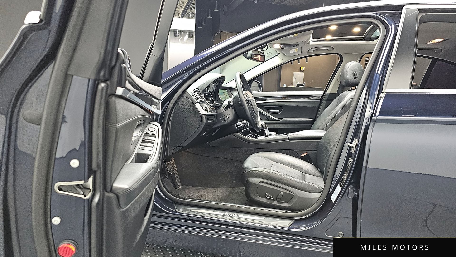 BMW 5 Series (F10) 2014 — миниатюра 10