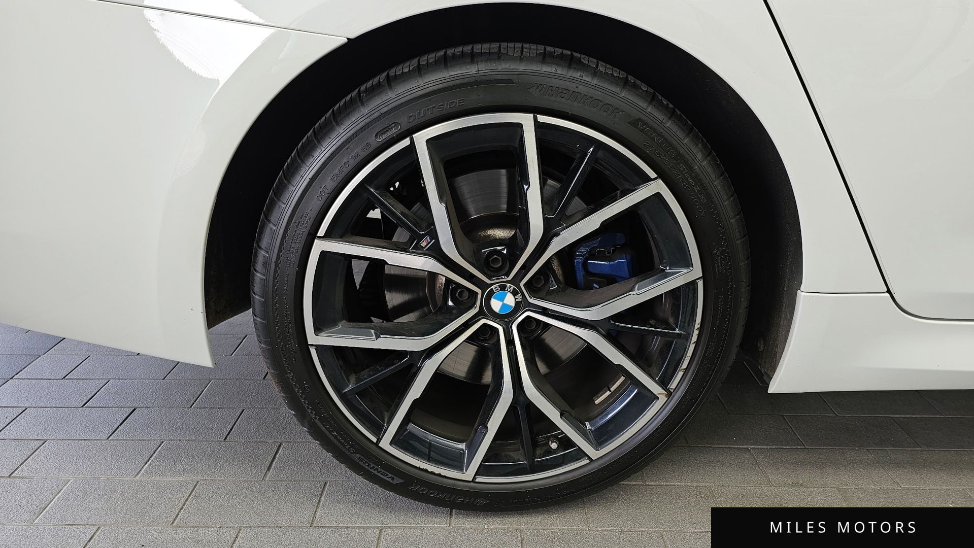 BMW 5 Series (G30) 2023 — миниатюра 5