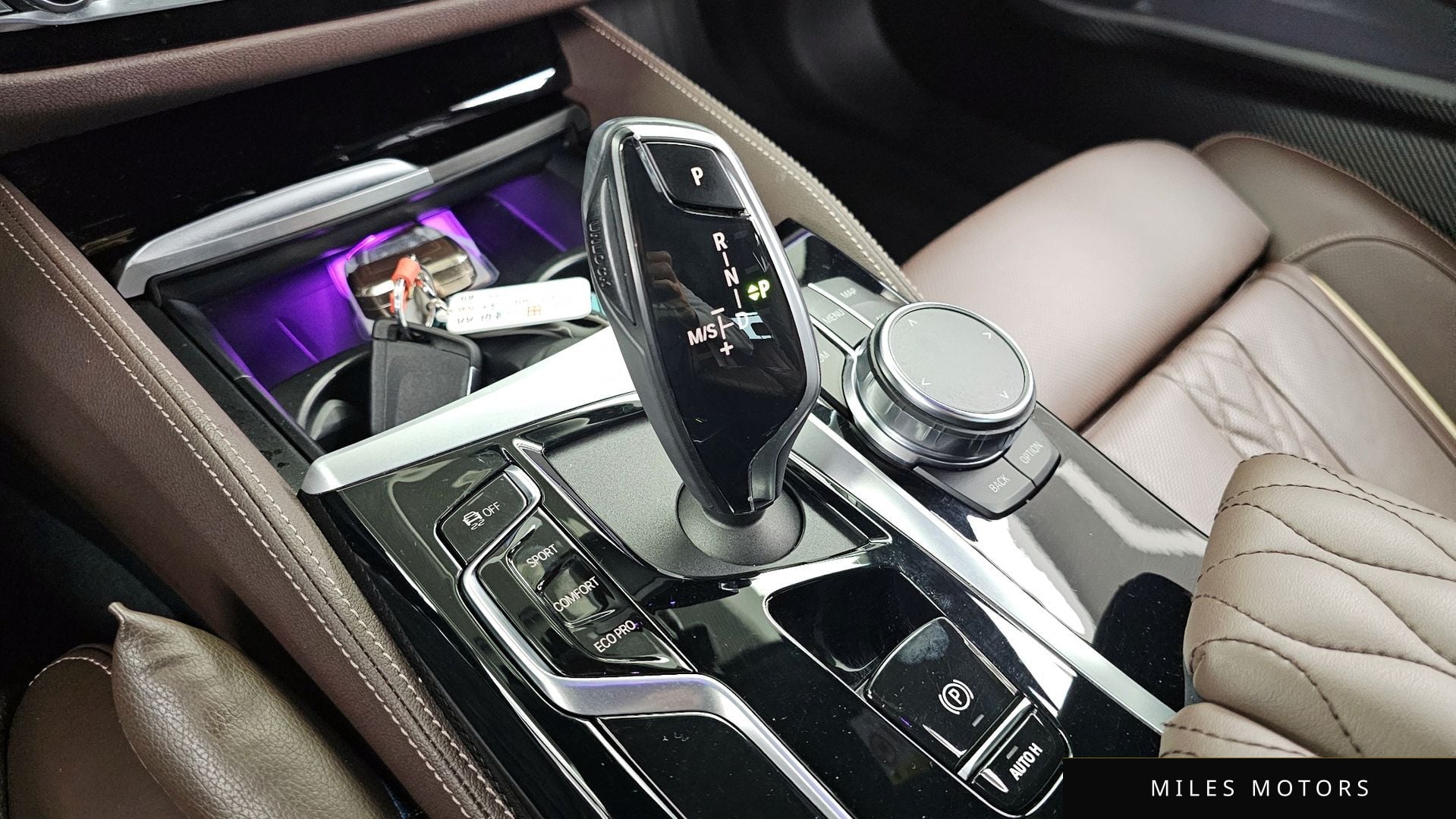 BMW 5 Series (G30) 2023 — миниатюра 9