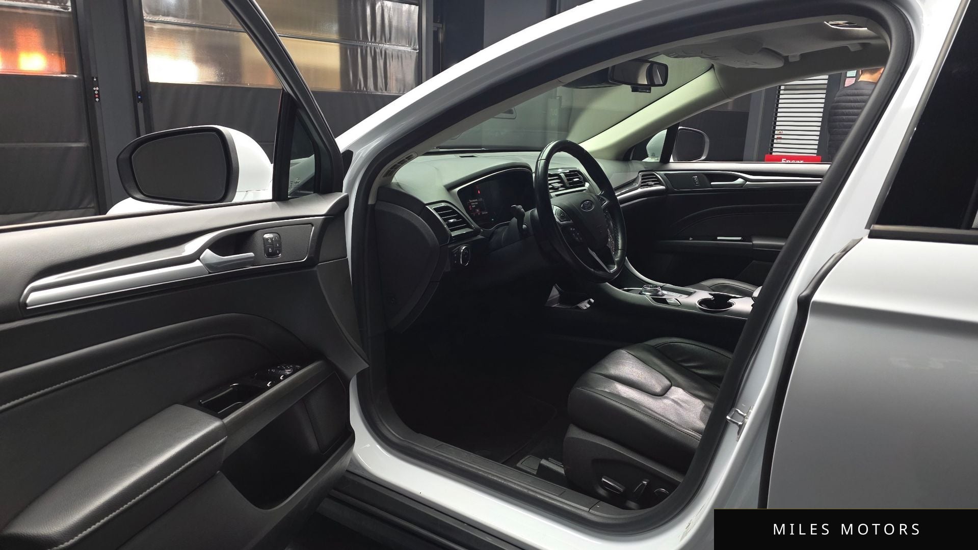 Ford Mondeo 2020 — миниатюра 10