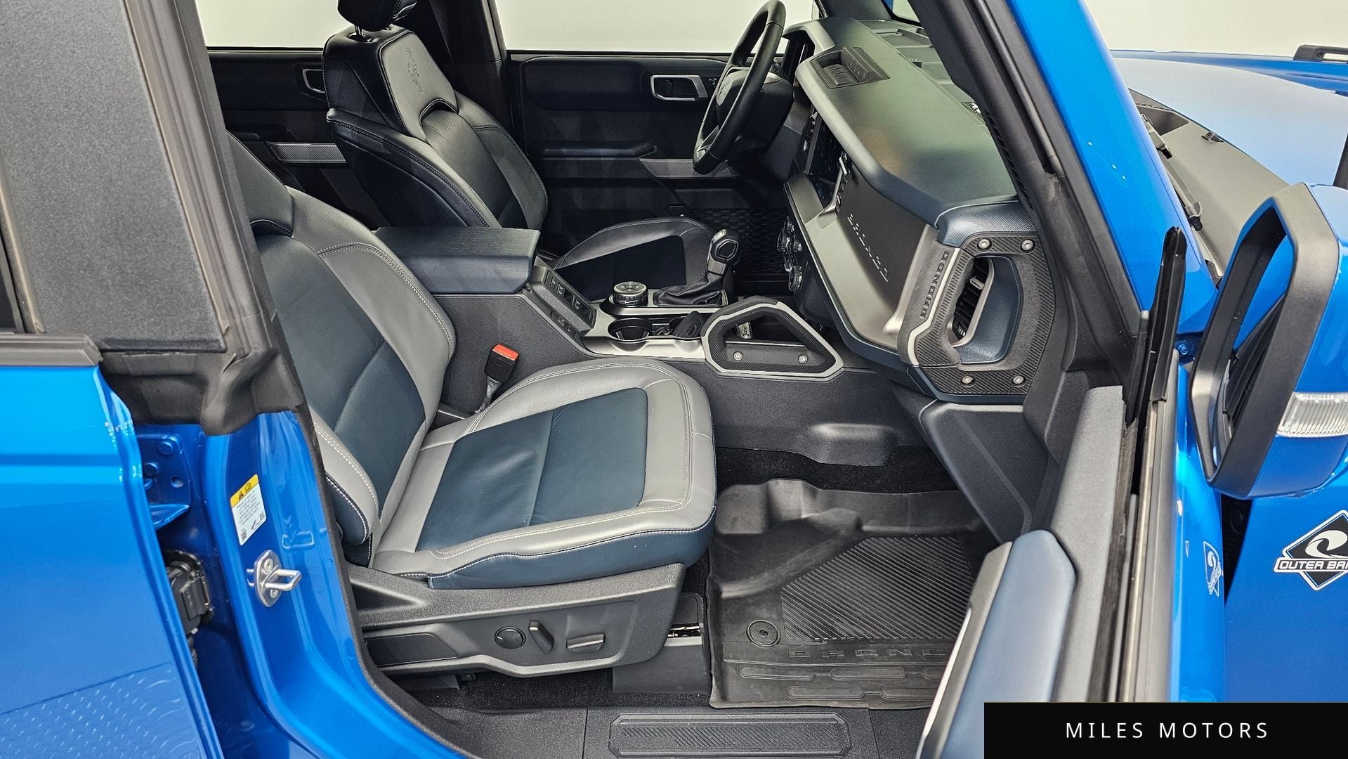 Ford Bronco 2023 — миниатюра 10