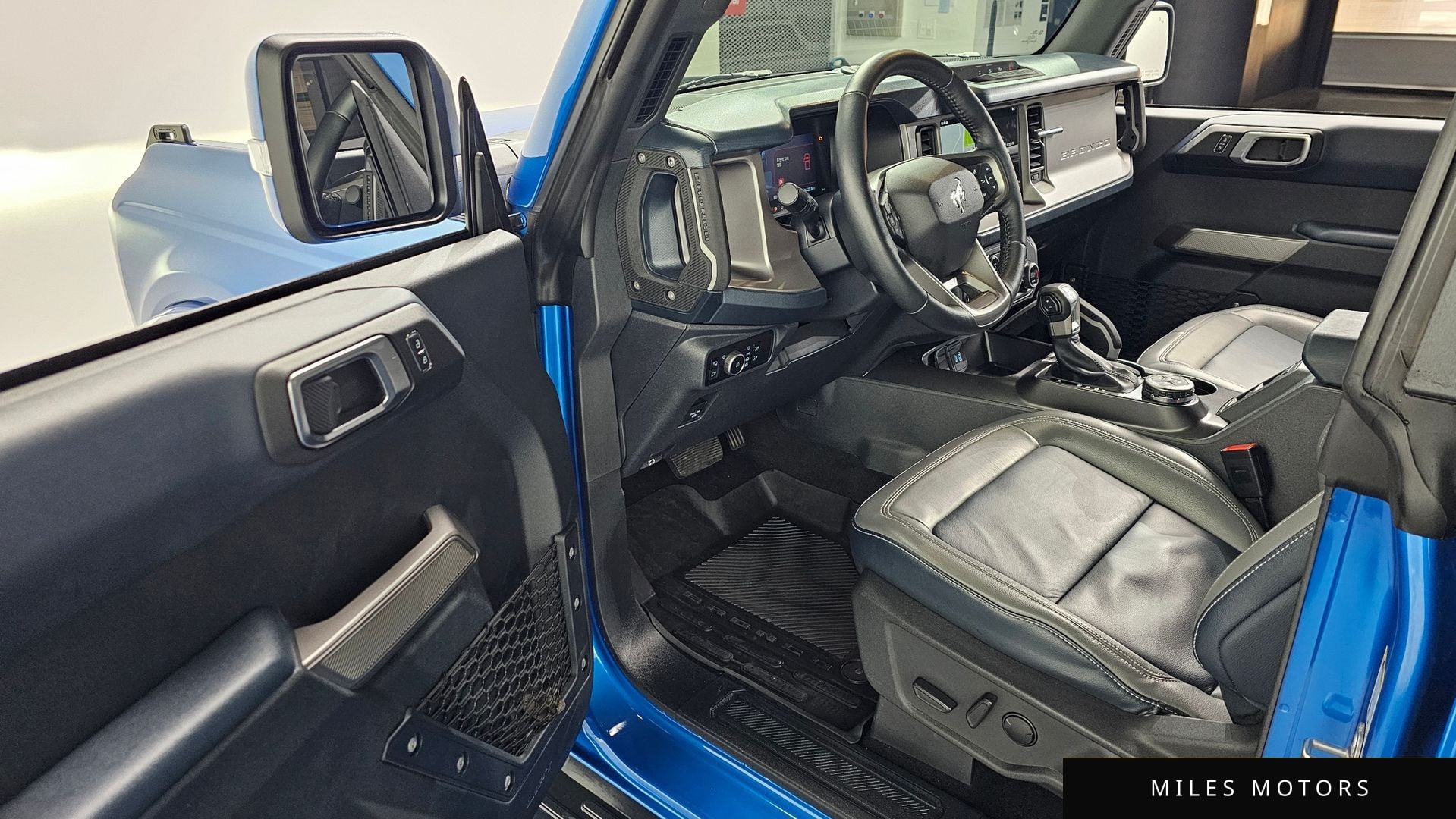 Ford Bronco 2023 — миниатюра 11