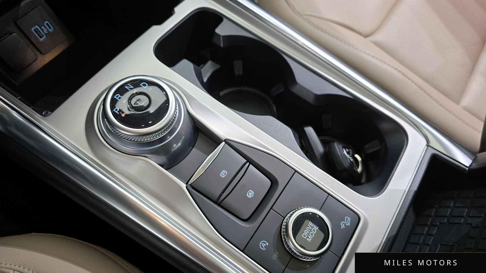 Ford Explorer 2021 — миниатюра 9