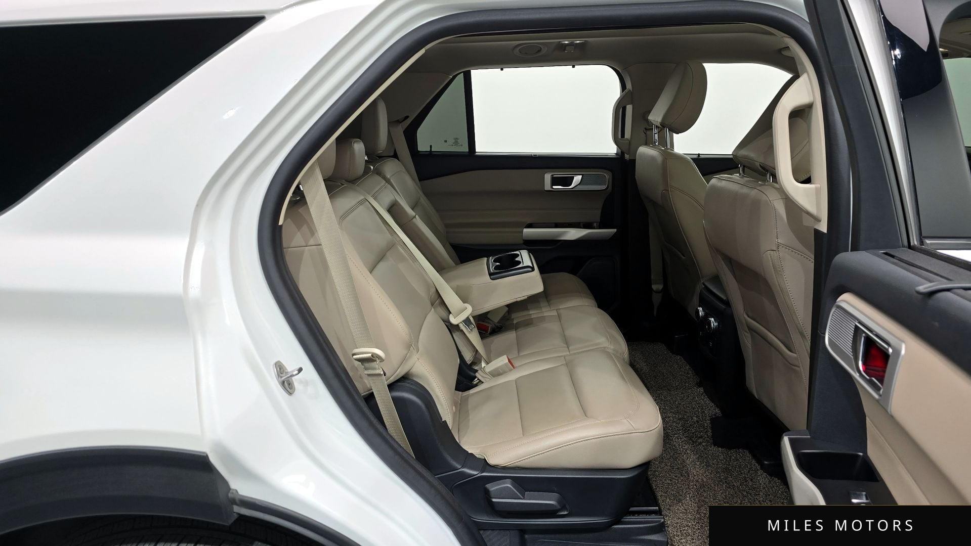 Ford Explorer 2021 — миниатюра 12