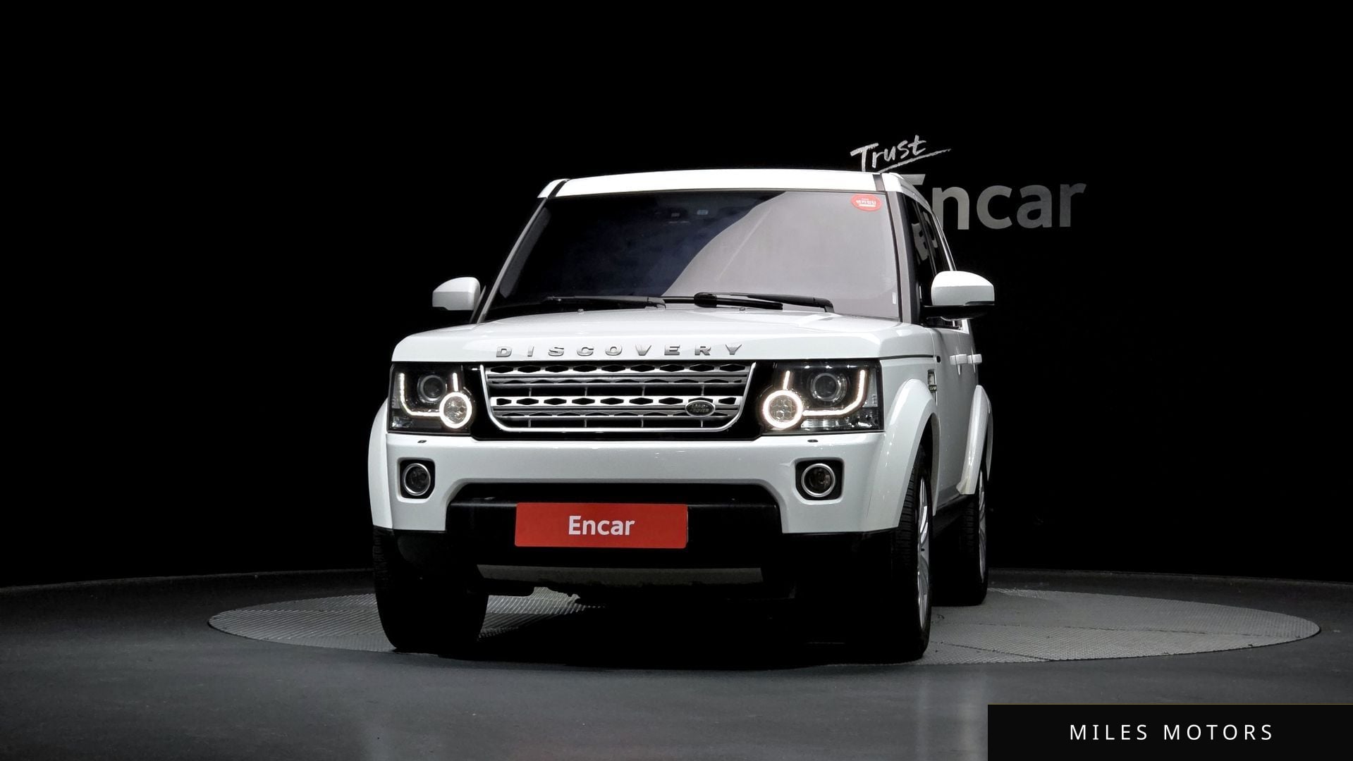 Land Rover Discovery 2014 — миниатюра 3