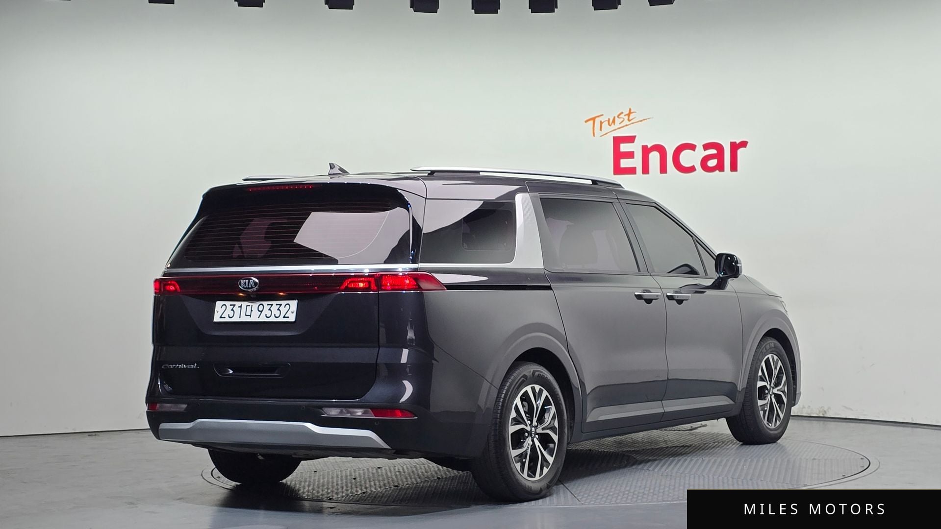 Kia Carnival 2021 — миниатюра 2