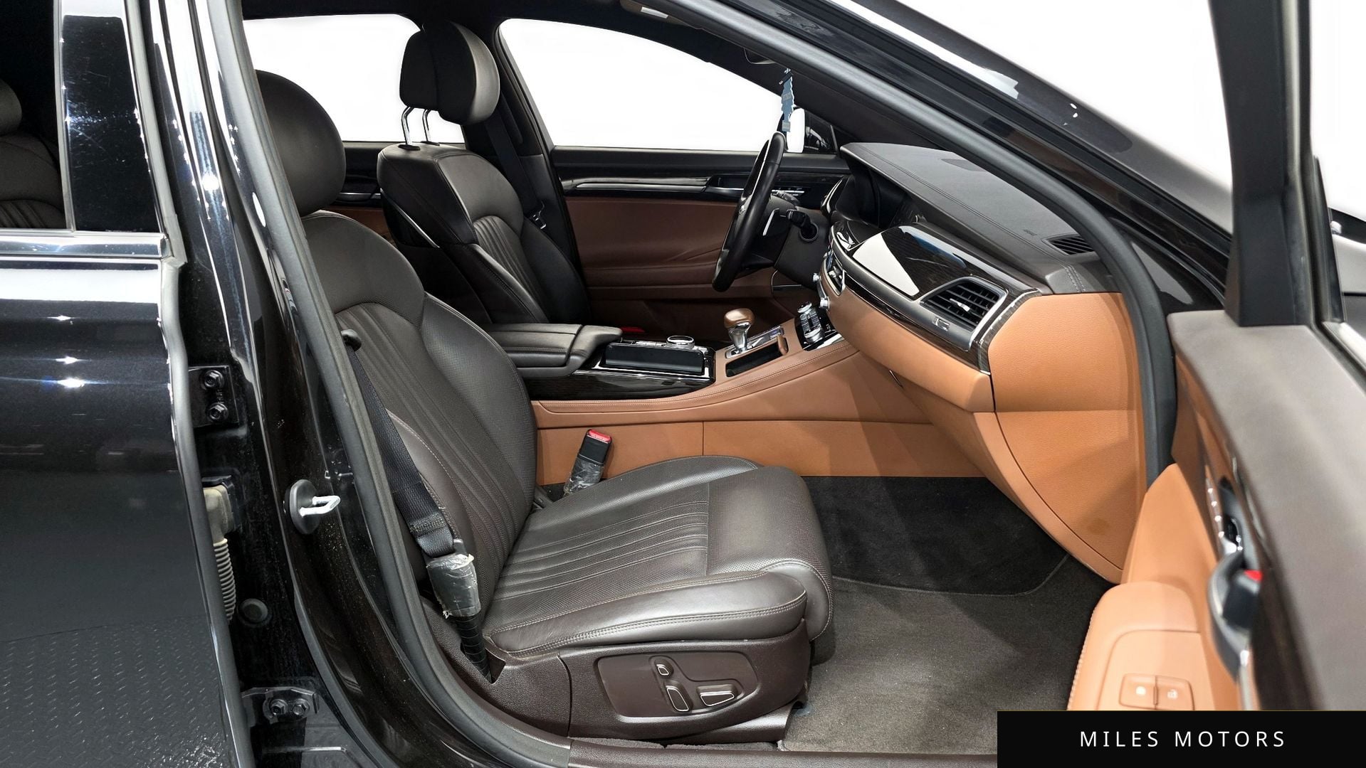 Genesis G90 2019 — миниатюра 11