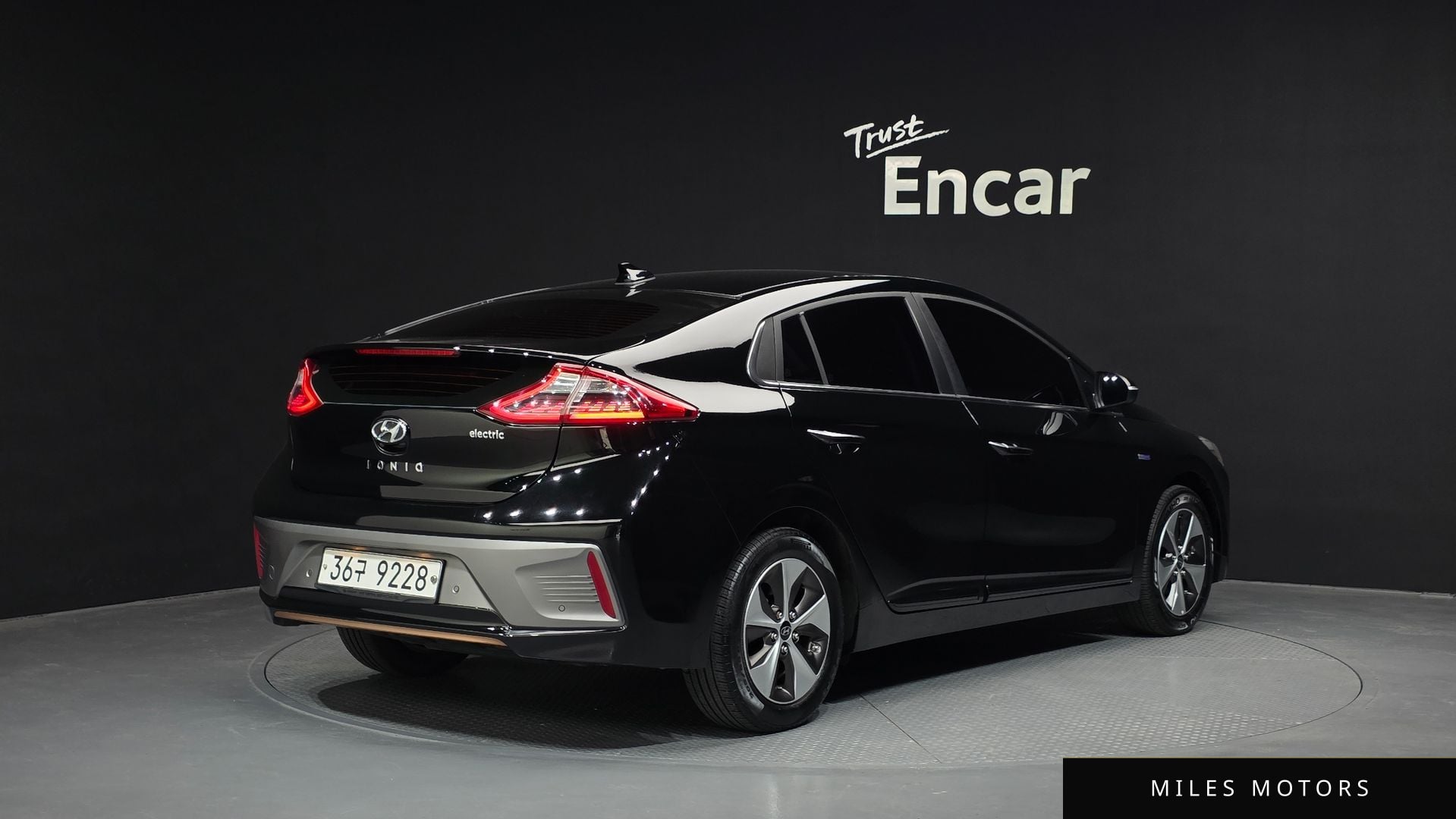 Hyundai Ioniq 2017 — миниатюра 2