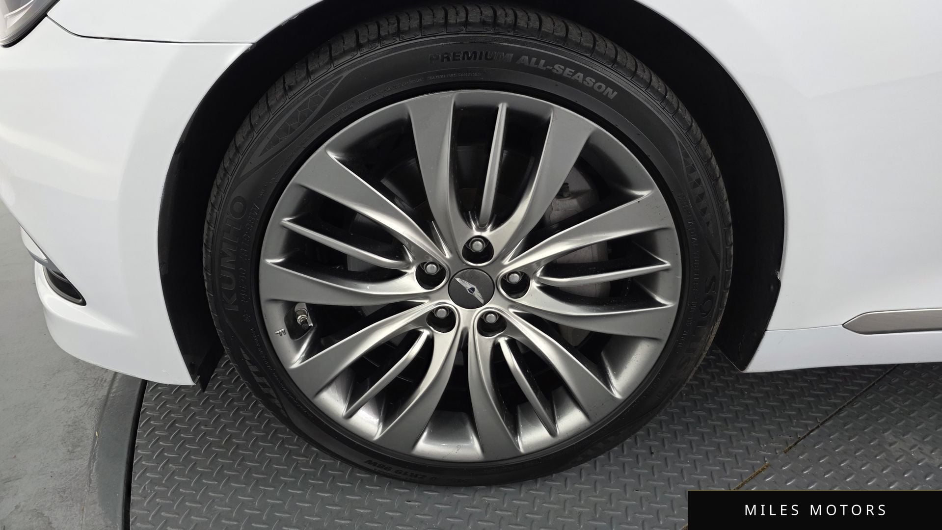Hyundai Genesis 2016 — миниатюра 5