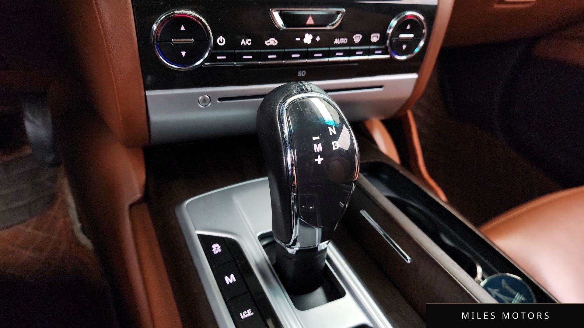 Maserati 콰트로포르테 2016 — миниатюра 9