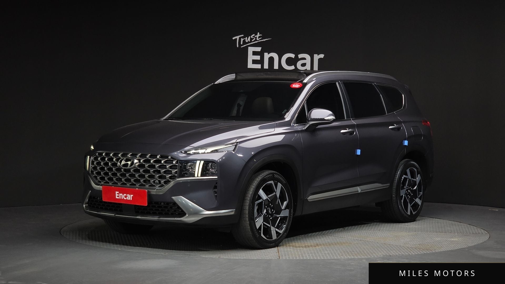 Hyundai Santafe 2022 — фото 1 из 12