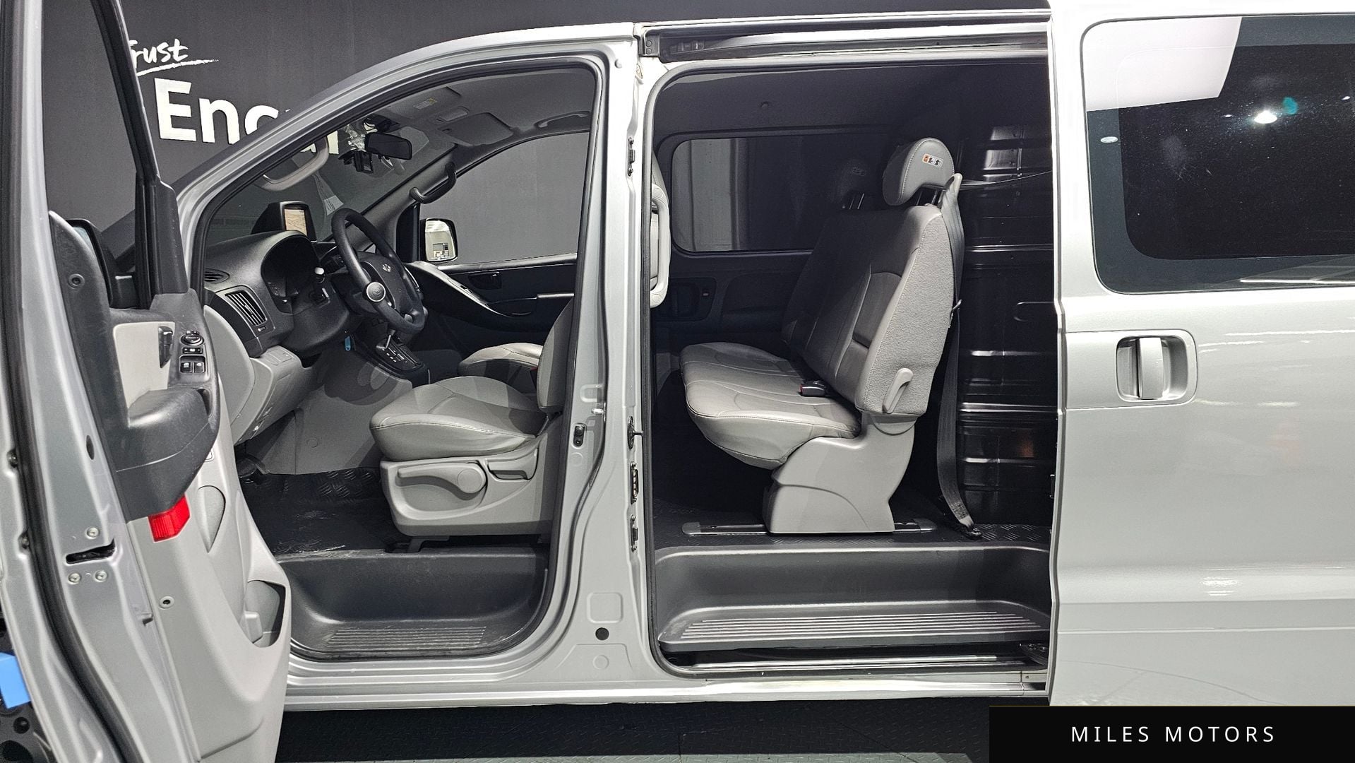 Hyundai Starex 2015 — миниатюра 11