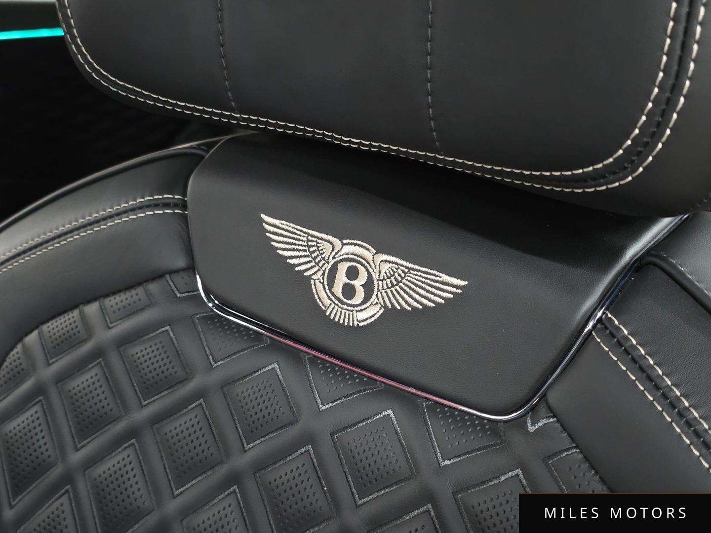 Bentley 플라잉스퍼 2020 — миниатюра 18